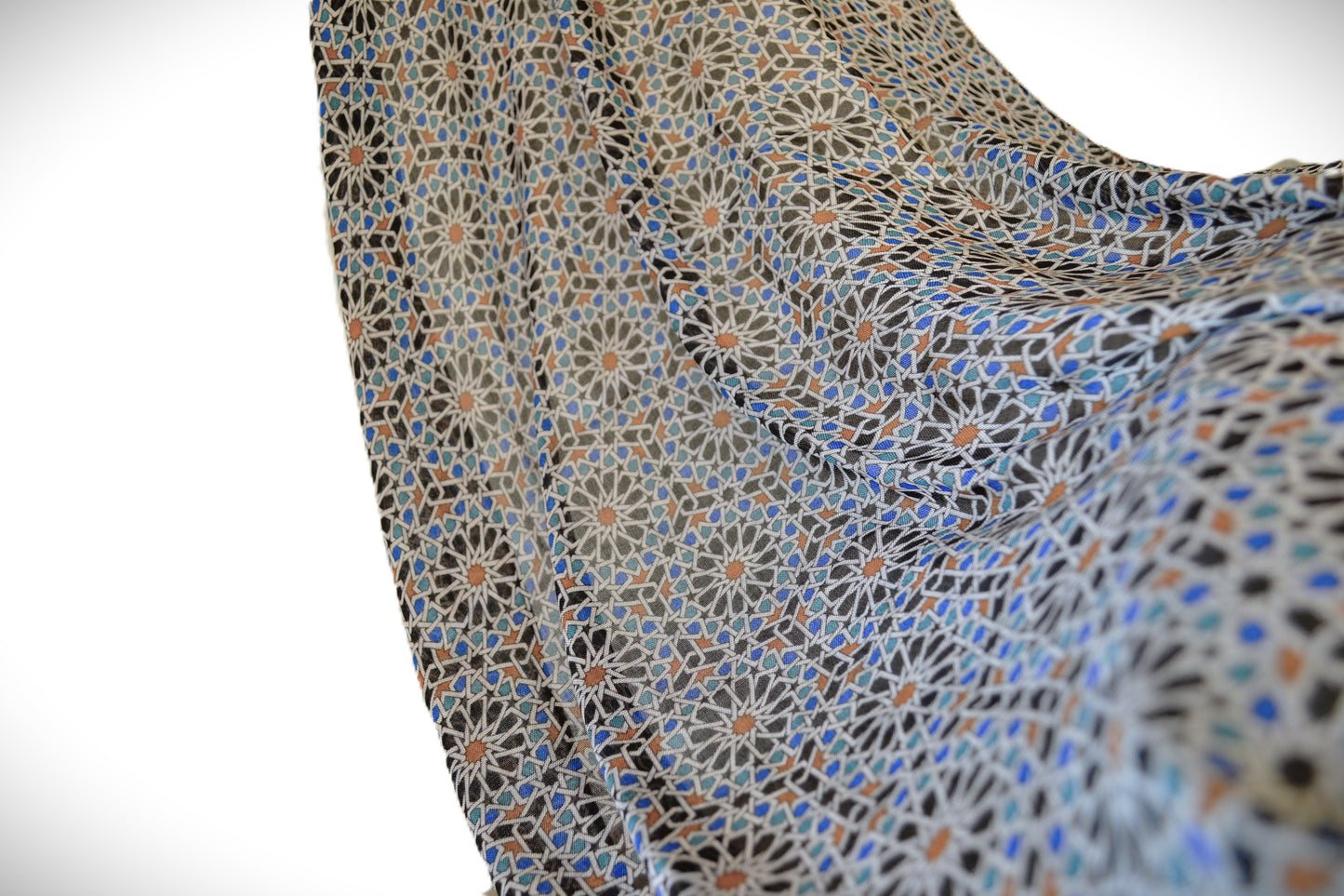 Hawaa Botanica: Printed Modal Hijab