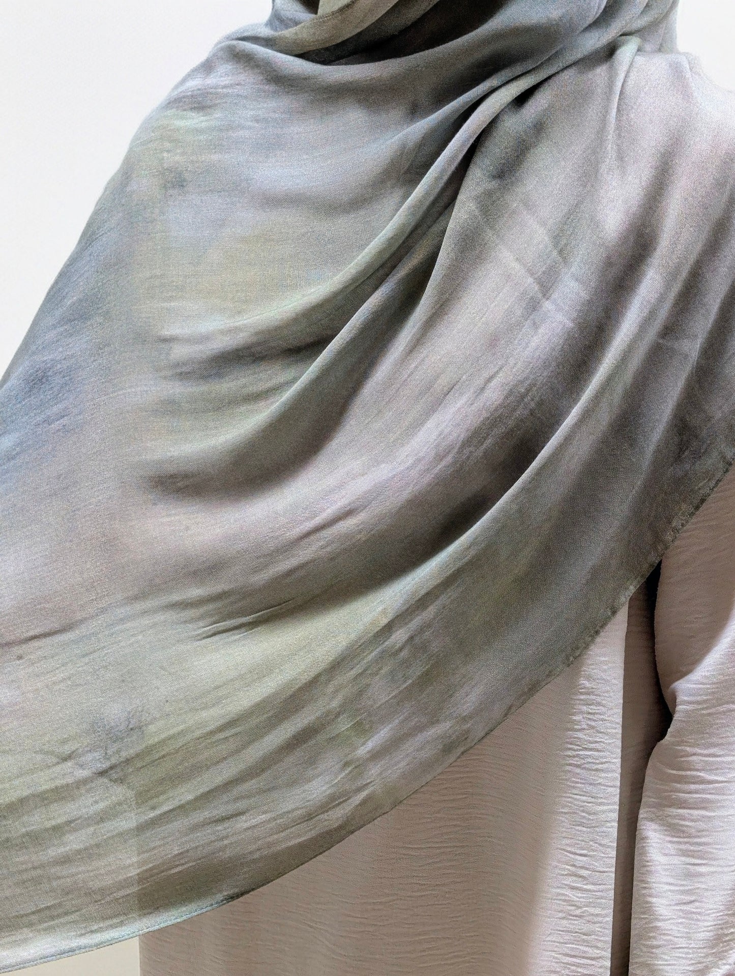 Hawaa Botanica: Printed Modal Hijab